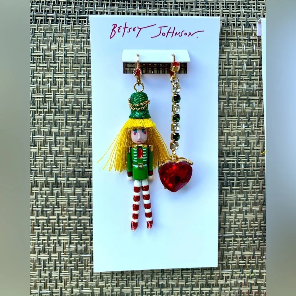 Betsey Johnson Red and Green Heart Charm Jewelry